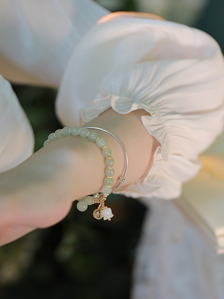Hetian Jade Golden Bell Pendant Bracelet - Full Strand Luxe